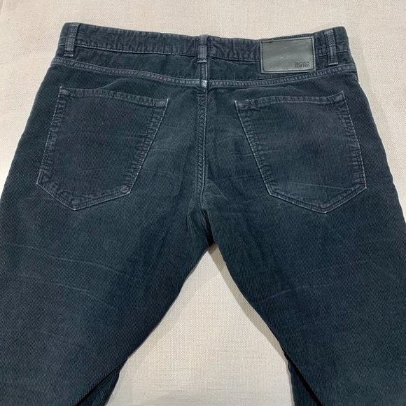 Hugo Boss Corduroy Pants Slacks Jeans 33x32 Maine Regular Fit - Picture 9 of 10
